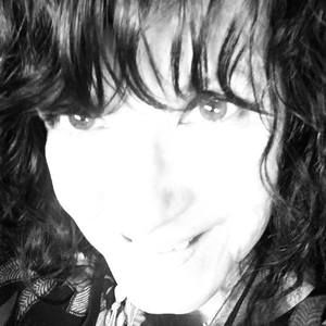 Meet your Posher, Suzanne